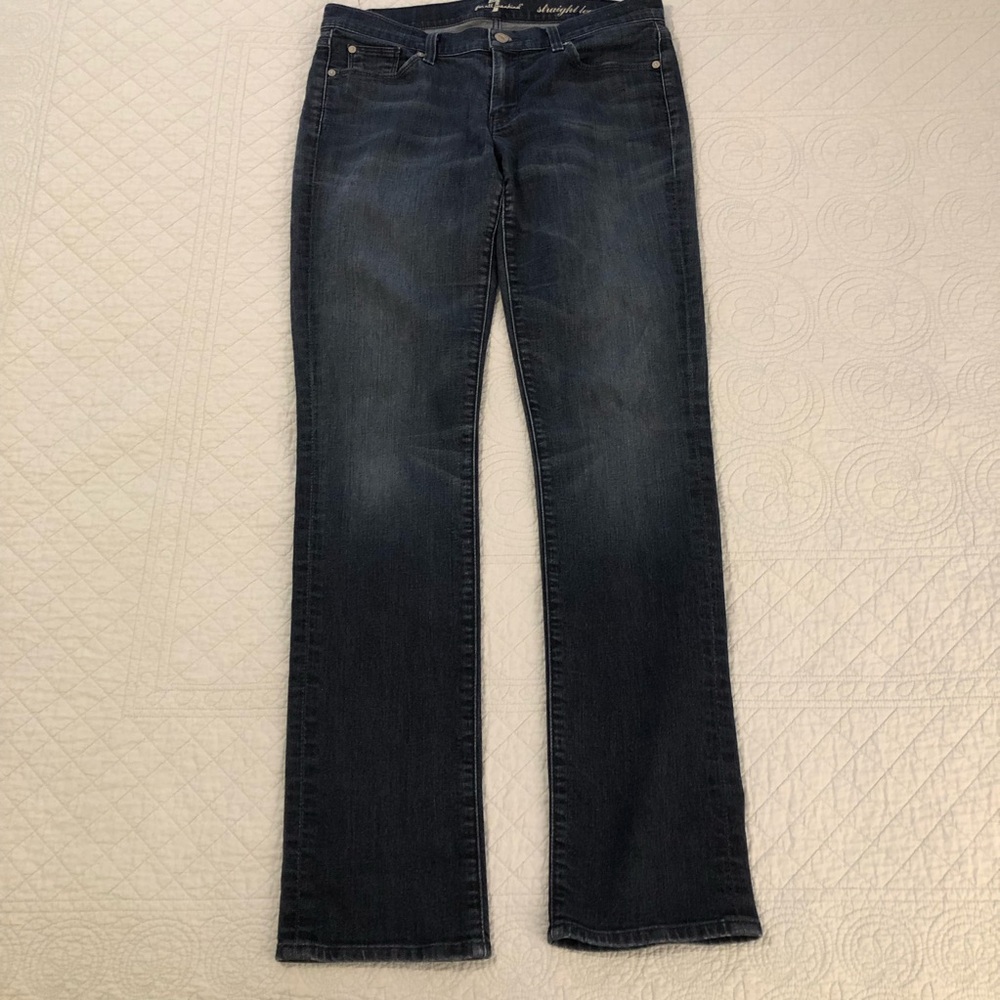 7 For all Mankind low rise straight leg jeans. Size 31.